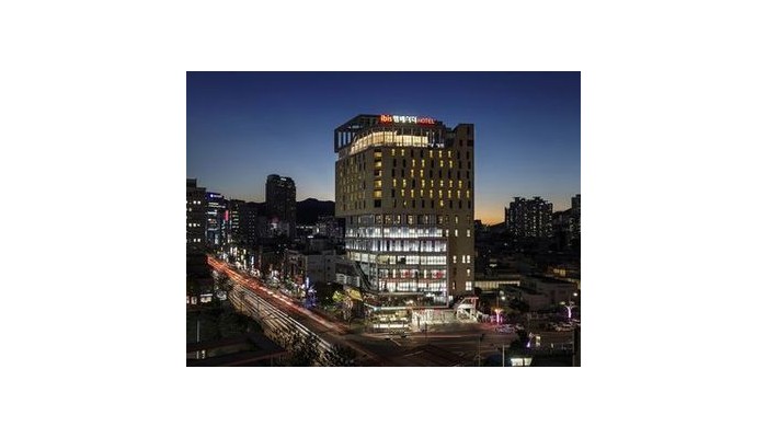Hotel Ibis Ambassador Busan City Cen poza 0